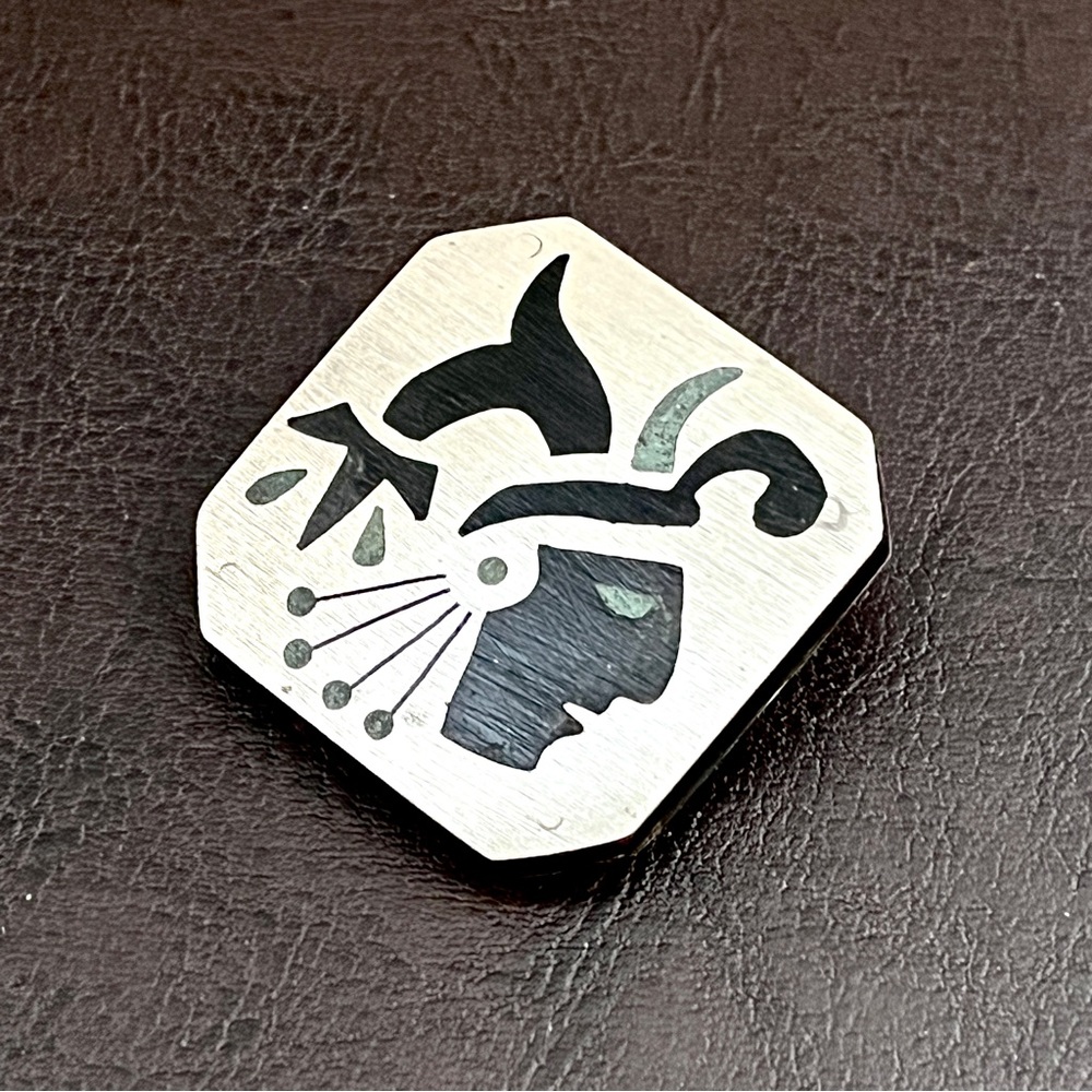 Vintage Taxco Mexico sterling silver onyx figural pendant or brooch pin - Picture 6 of 10